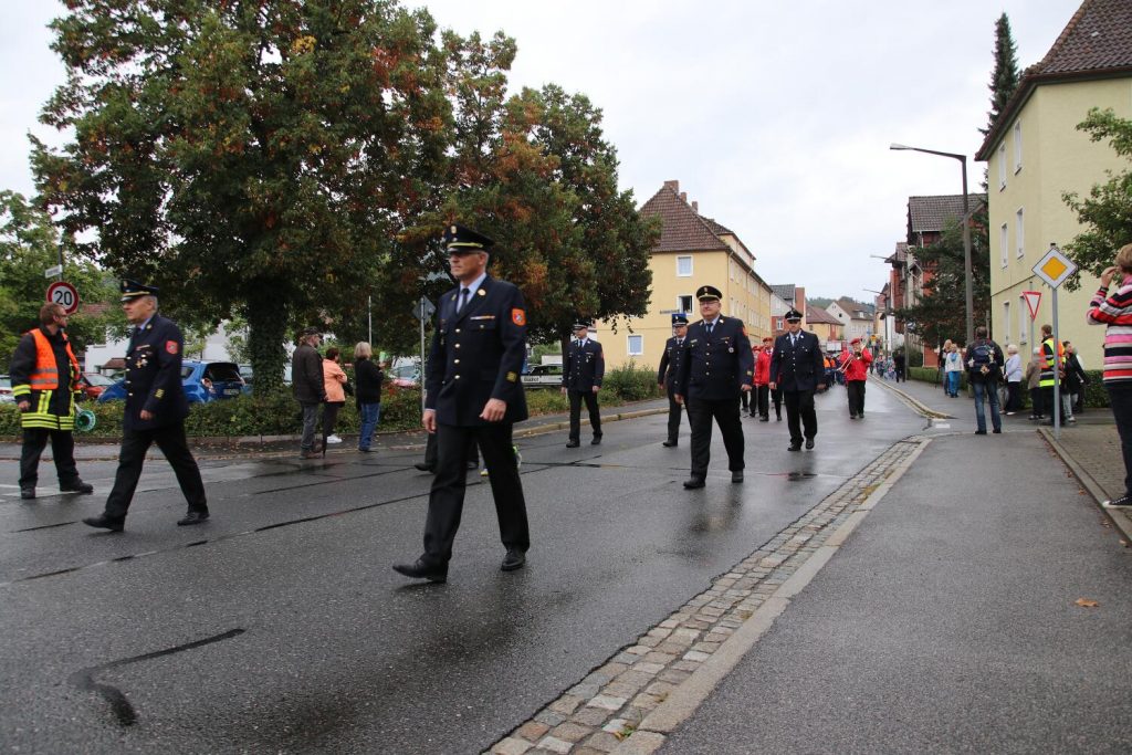 Sternmarsch der Jugend- und Frauenfeuerwehren des Landkreises Coburg