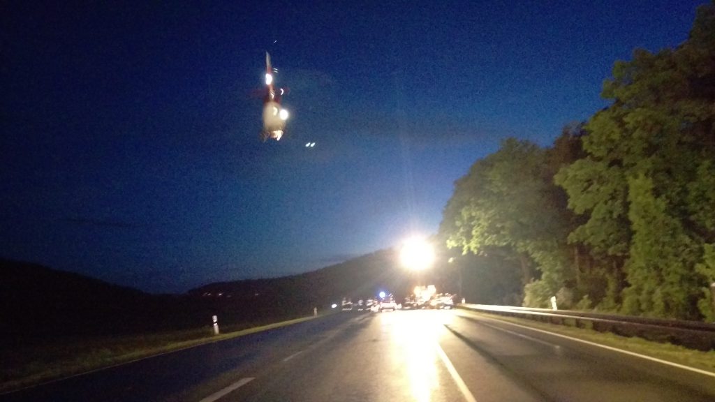 Verkehrsunfall mit eingeklemmter Person B4 Abfahrt Haarbrücken (3)