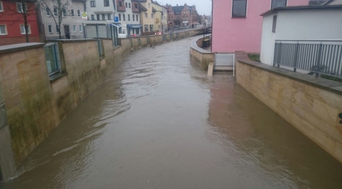 Einbau Hochwasserschutz Röden