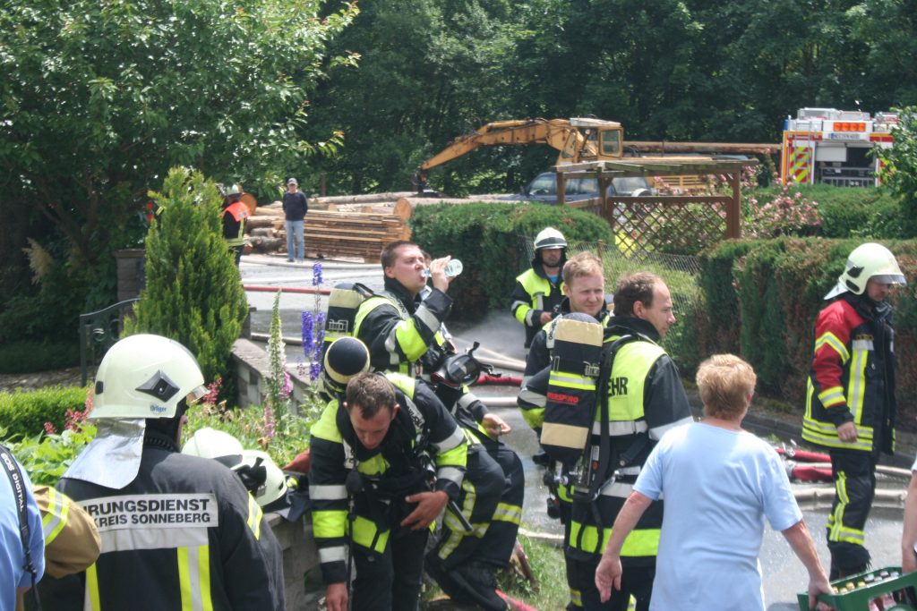 Brand mehrerer Scheunen in Effelder 16.06.17