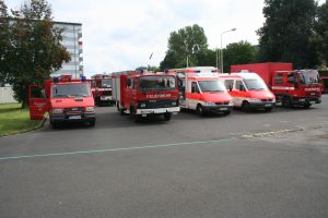 Der Feuerwehrhof ist voll gestellt 